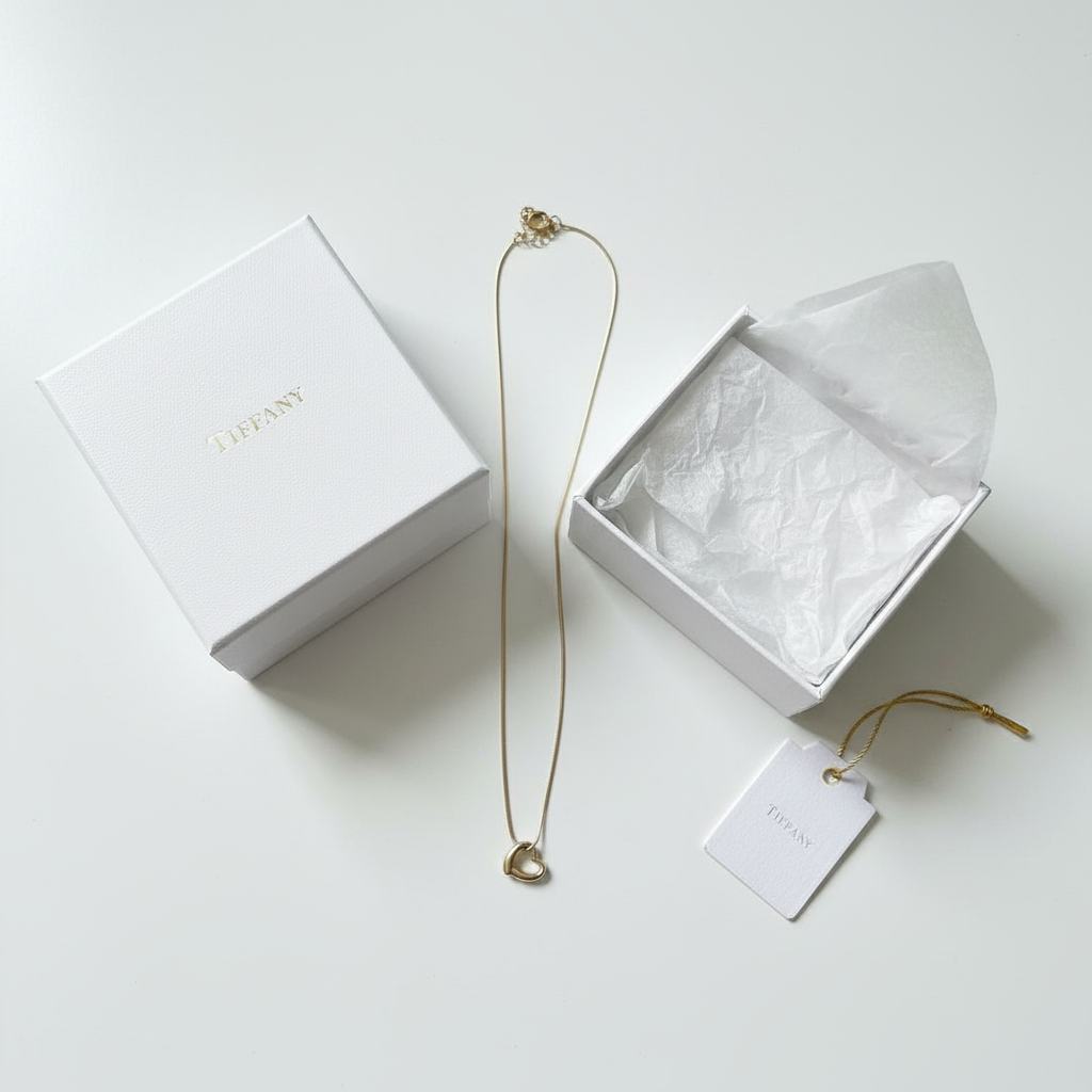 Interlocking Circle Necklace - Gold Tone Pendant