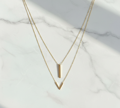 Layered Bar & V Pendant Necklace
