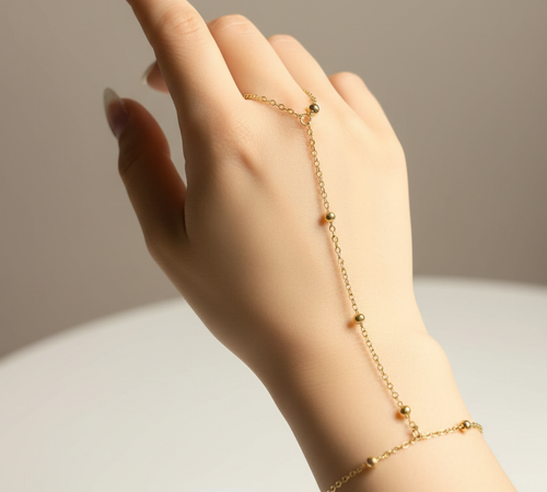 Hand Chain Lifestyle