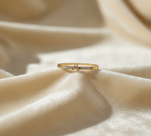 Ring on Cream Velvet